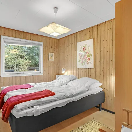 Ornevej V Holiday home *