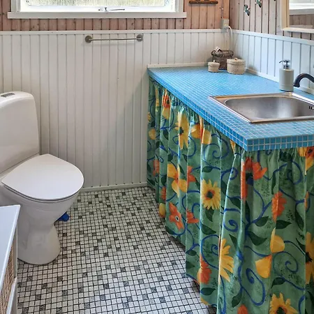 Ornevej V Holiday home *